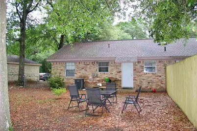 5185 Hilltop Dr, Milton, FL 32570 - Photo 14