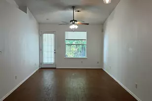 5602 W Shore Dr, Pensacola, FL 32526 - Photo 8