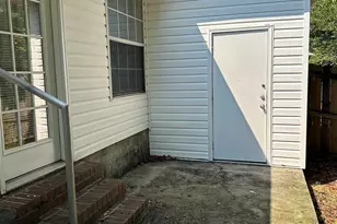 5602 W Shore Dr, Pensacola, FL 32526 - Photo 18