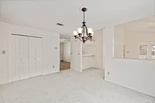 4202 Spanish Trail Pl, Pensacola, FL 32504 - Photo 10