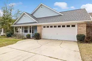 4202 Spanish Trail Pl, Pensacola, FL 32504 - Photo 2