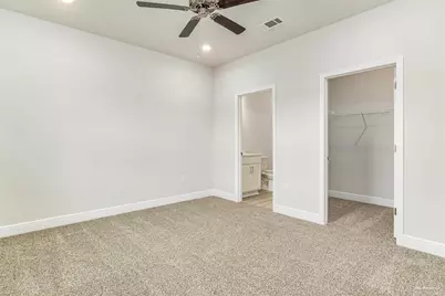 2135 Aqua St, Gulf Breeze, FL 32563 - Photo 14