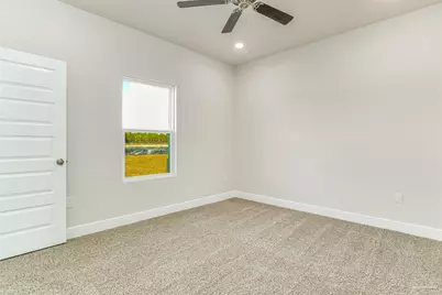 2135 Aqua St, Gulf Breeze, FL 32563 - Photo 12