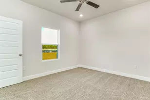 2135 Aqua St, Gulf Breeze, FL 32563 - Photo 12