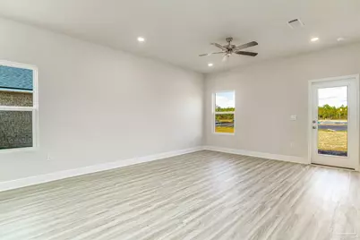 2135 Aqua St, Gulf Breeze, FL 32563 - Photo 6