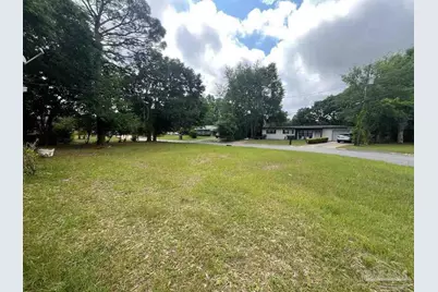 4506 Lemoyne Ln, Pensacola, FL 32505 - Photo 4