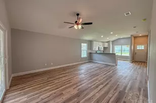 436 Hilburn Ln, Pensacola, FL 32504 - Photo 8
