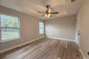 436 Hilburn Ln, Pensacola, FL 32504 - Photo 8
