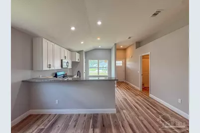 436 Hilburn Ln, Pensacola, FL 32504 - Photo 2