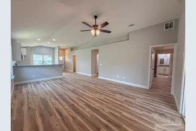 436 Hilburn Ln, Pensacola, FL 32504 - Photo 10