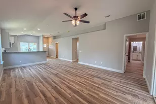 436 Hilburn Ln, Pensacola, FL 32504 - Photo 10
