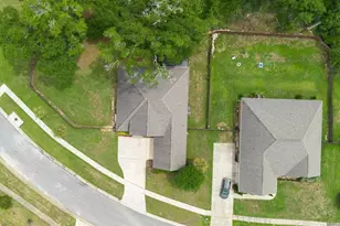 2106 Staff Dr, Cantonment, FL 32533 - Photo 34