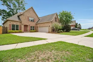 2106 Staff Dr, Cantonment, FL 32533 - Photo 2
