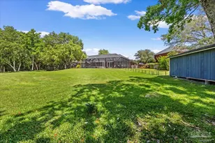 10035 Calle De Palencia, Navarre, FL 32566 - Photo 20