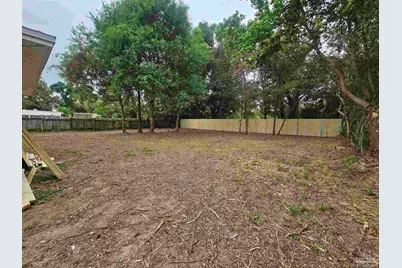 27 Feldor Dr, Pensacola, FL 32506 - Photo 4