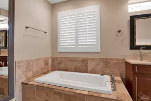 1124 Willowood Cir, Gulf Breeze, FL 32563 - Photo 30