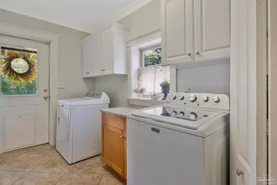 1012 E Strong St, Pensacola, FL 32501 - Photo 48