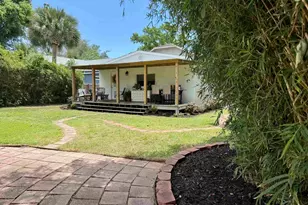 1012 E Strong St, Pensacola, FL 32501 - Photo 32