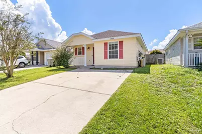 1066 Brownfield Rd, Pensacola, FL 32526 - Photo 2