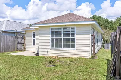 1066 Brownfield Rd, Pensacola, FL 32526 - Photo 14