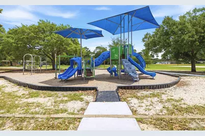 1826 Peyton Dr, Pensacola, FL 32503 - Photo 34