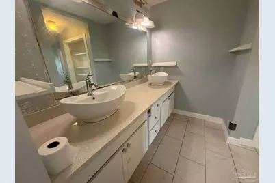 7474 Baywoods Ln, Pensacola, FL 32504 - Photo 12