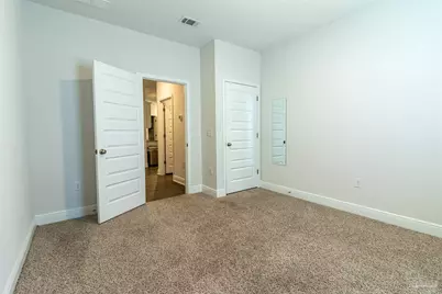 3172 Heritage Oaks Cir, Navarre, FL 32566 - Photo 12