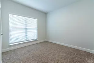3172 Heritage Oaks Cir, Navarre, FL 32566 - Photo 16