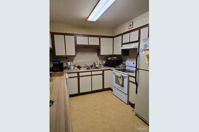 5802 Winifred Ave, Pensacola, FL 32507 - Photo 6