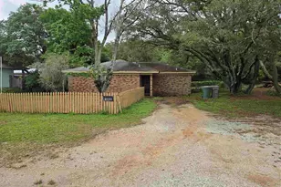 5802 Winifred Ave, Pensacola, FL 32507 - Photo 2