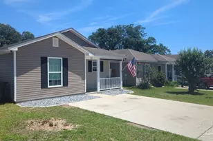 5877 Tryton Cir, Pensacola, FL 32526 - Photo 2