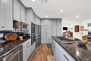 333 Edgewater Dr, Pensacola, FL 32507 - Photo 18