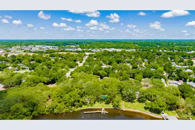 333 Edgewater Dr, Pensacola, FL 32507 - Photo 66