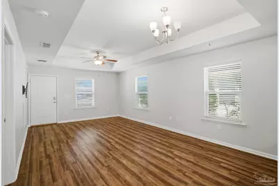 605 E Fisher St, Pensacola, FL 32503 - Photo 10