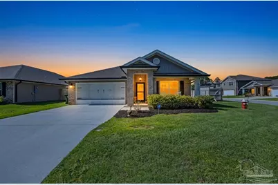 10560 Queens Gate Cir, Pensacola, FL 32506 - Photo 2