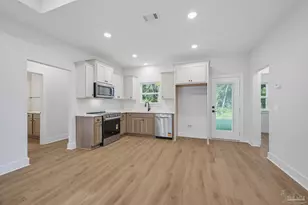 4145 Woodfin Cir, Pace, FL 32571 - Photo 10