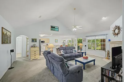 7654 Manatee St, Navarre, FL 32566 - Photo 14