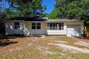 35 Kennington Dr, Pensacola, FL 32507 - Photo 1