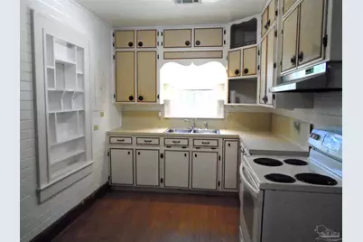 2612 W Blount St, Pensacola, FL 32505 - Photo 8