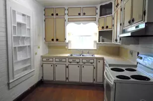 2612 W Blount St, Pensacola, FL 32505 - Photo 8