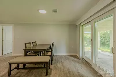 3235 Bayou Dr, Pensacola, FL 32505 - Photo 8