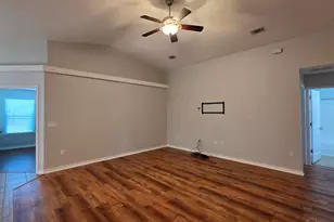 5574 Peach Dr, Pace, FL 32571 - Photo 4