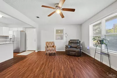 2335 Merle Cir, Pensacola, FL 32526 - Photo 10