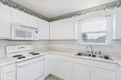 5594 Fawn Ridge Dr, Gulf Breeze, FL 32563 - Photo 12