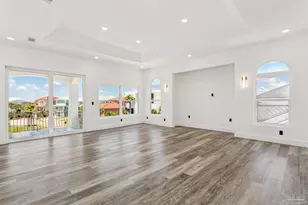 21 E Galvez Ct, Pensacola Beach, FL 32561 - Photo 42