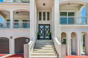 21 E Galvez Ct, Pensacola Beach, FL 32561 - Photo 12