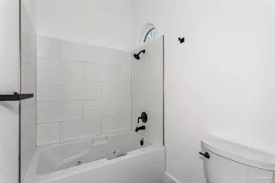 21 E Galvez Ct, Pensacola Beach, FL 32561 - Photo 54