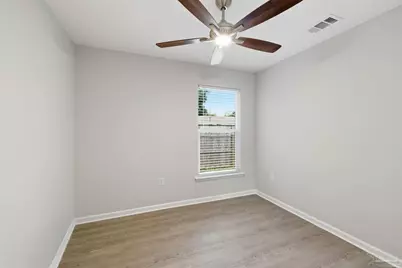 3415 1/2 N Tarragona St, Pensacola, FL 32503 - Photo 18