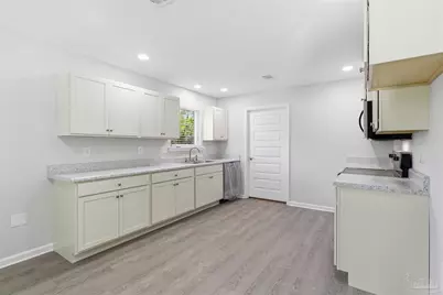 3415 1/2 N Tarragona St, Pensacola, FL 32503 - Photo 14