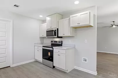 3415 1/2 N Tarragona St, Pensacola, FL 32503 - Photo 12